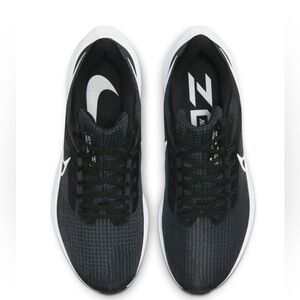 Nike Air Zoom Pegasus 39 ‘Black Dark Smoke Grey'